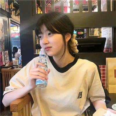 贪慕月光悔错朝阳